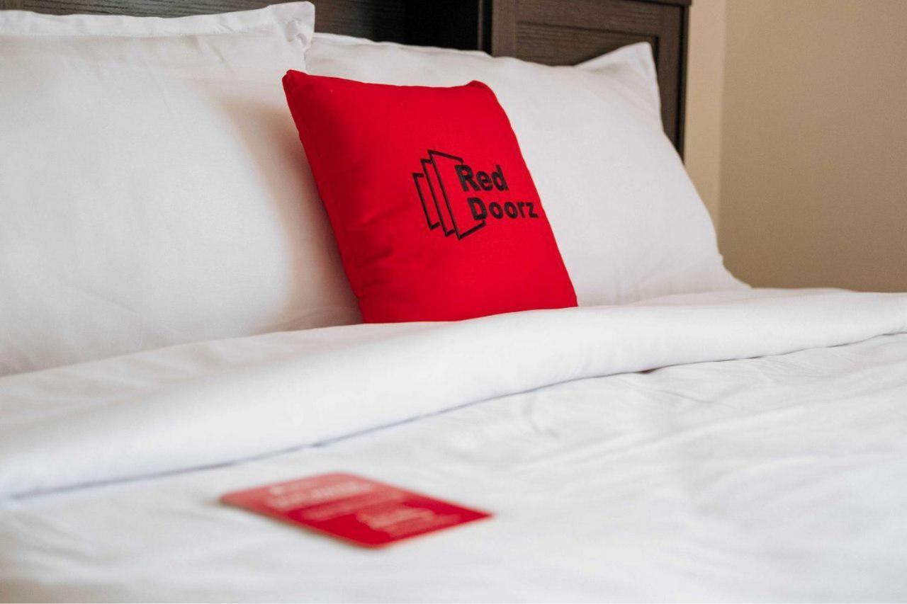 Reddoorz @ Simpang Pos Medan Hotel Exterior photo