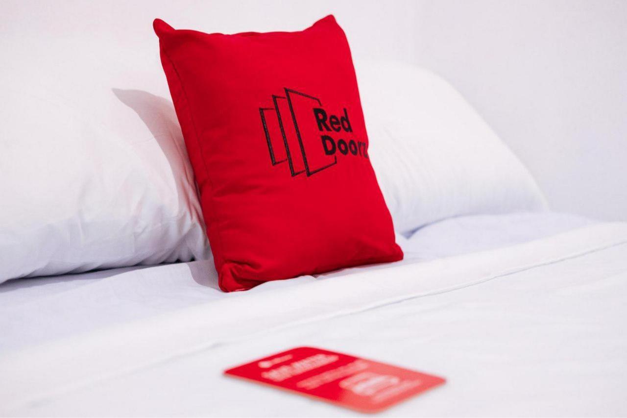 Reddoorz @ Simpang Pos Medan Hotel Exterior photo